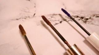 マスカラは寒いと固まる？固まったりドロドロになった時の復活方法